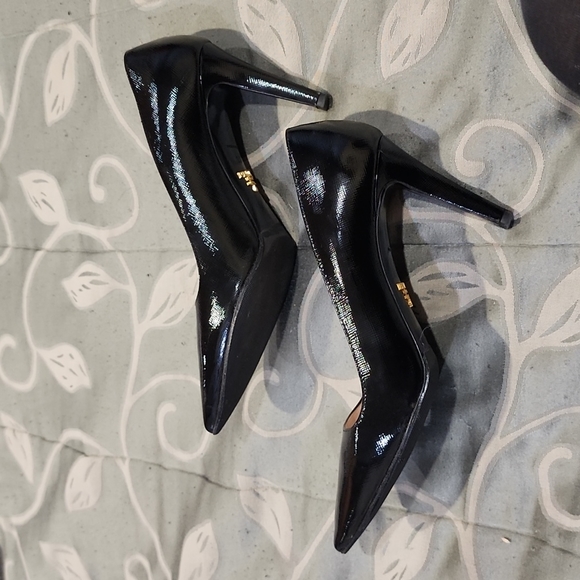 ❌SOLD❌Authentic Prada shoes size 38 - Picture 8 of 10